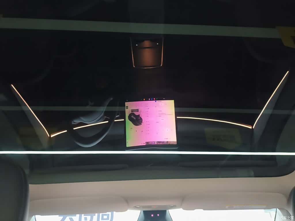 Tesla Model Y, 2024 18