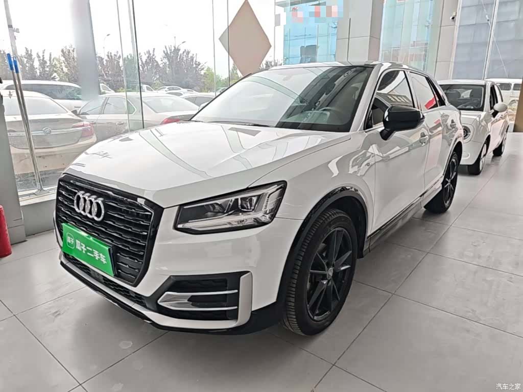 Audi Q2L, 2021 1