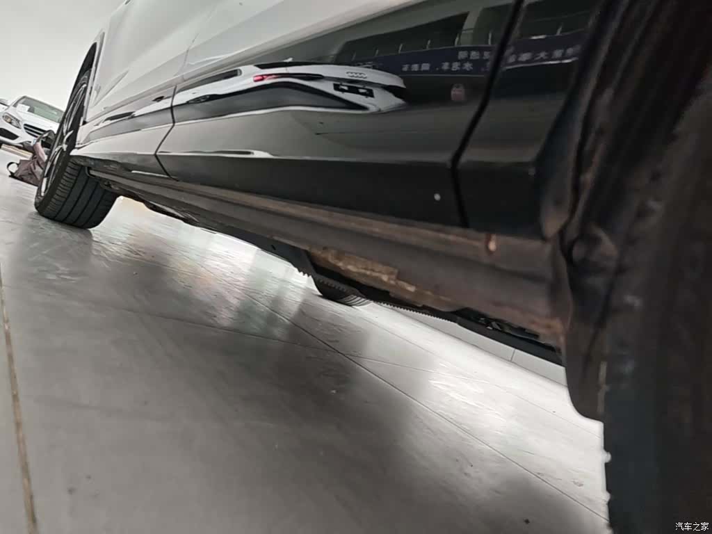 Audi Q2L, 2021 22