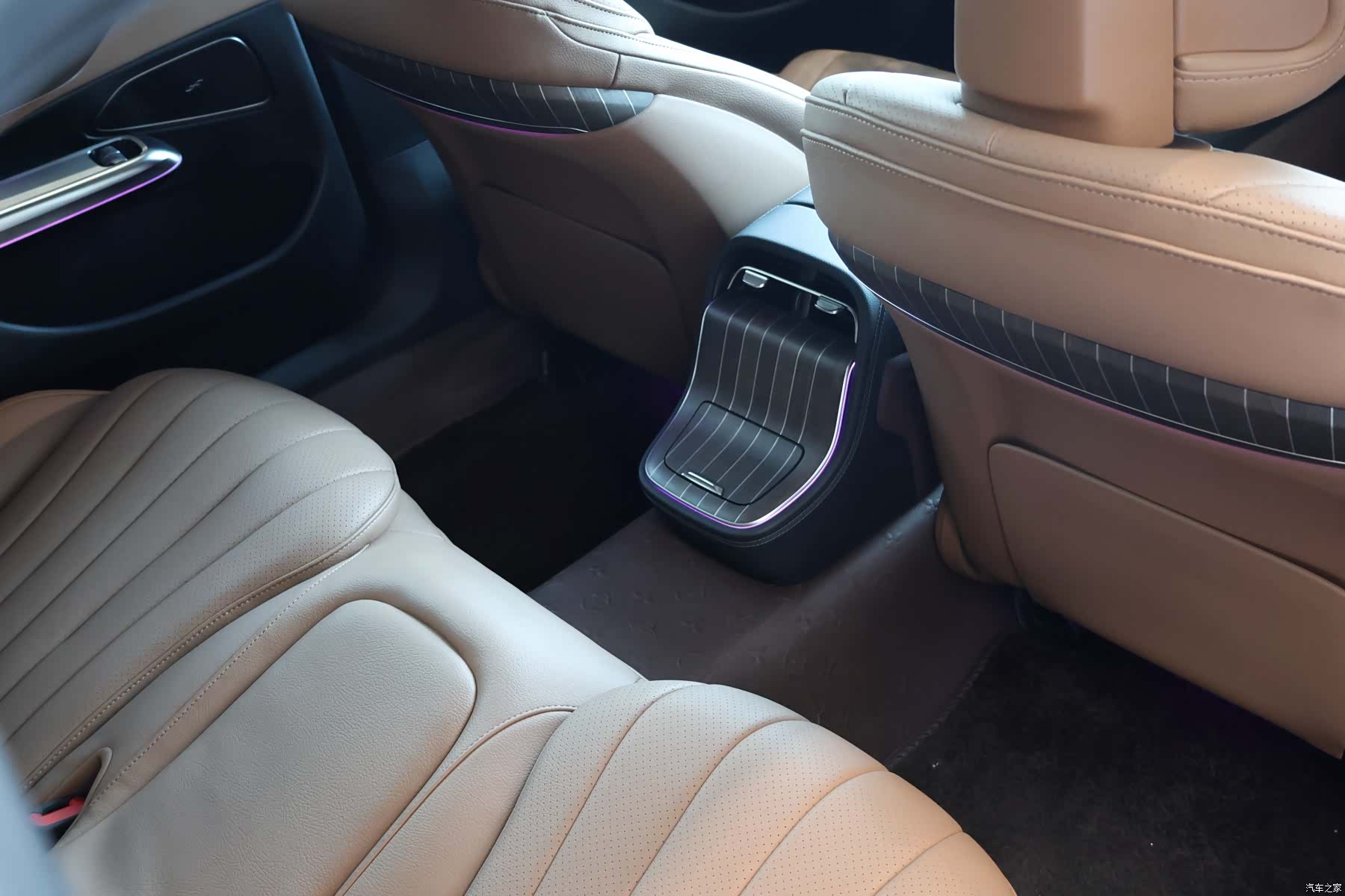 Mercedes-Benz E-Class, 2026 17