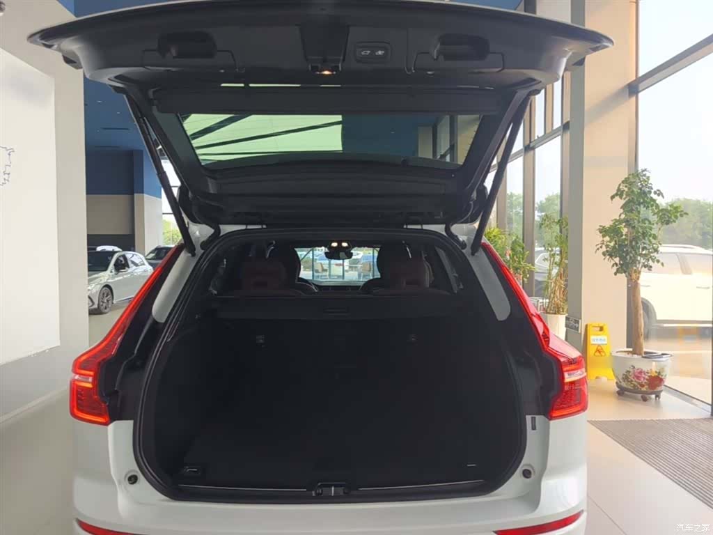 Volvo XC60, 2024 19