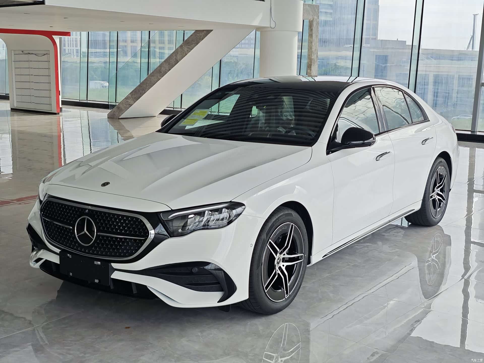 Mercedes-Benz E-Class, 2026 1