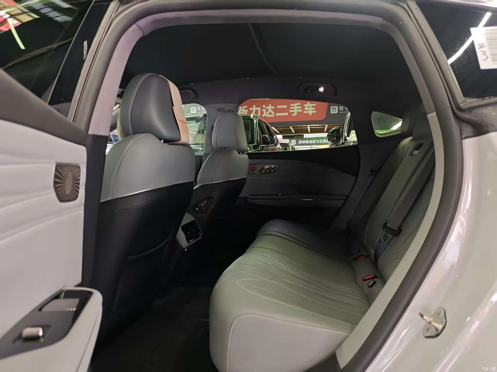 Geely E8, 2025 9