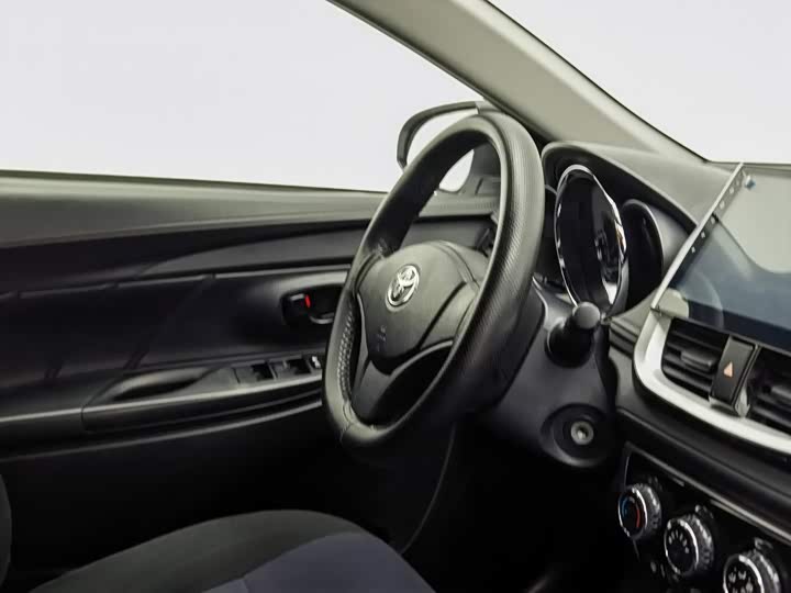 Toyota YARiS L Yaris L 2016 gai 1.3E МКПП mei dong ban