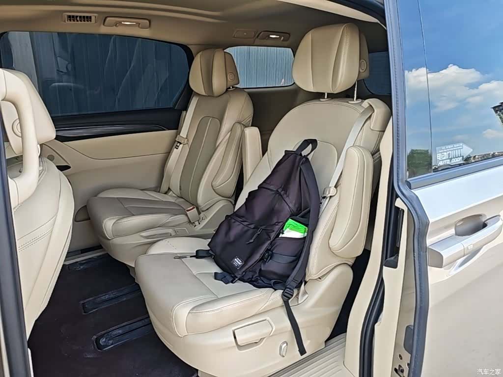 Buick GL8, 2023 17