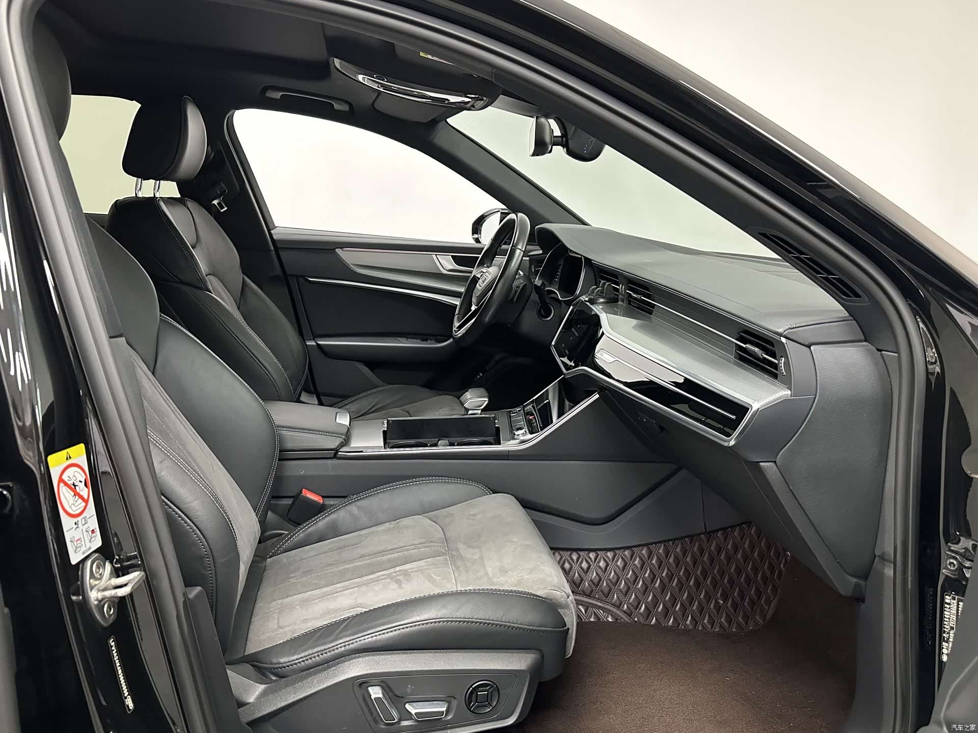 Audi A6L, 2023 13