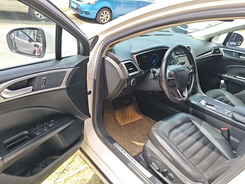 Ford Mondeo, 2017 16
