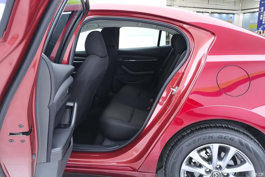 Mazda Mazda3, 2022 11
