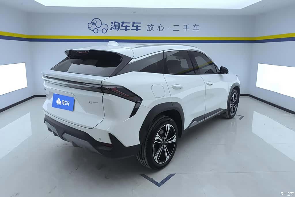 Geely Galaxy L7, 2025 3