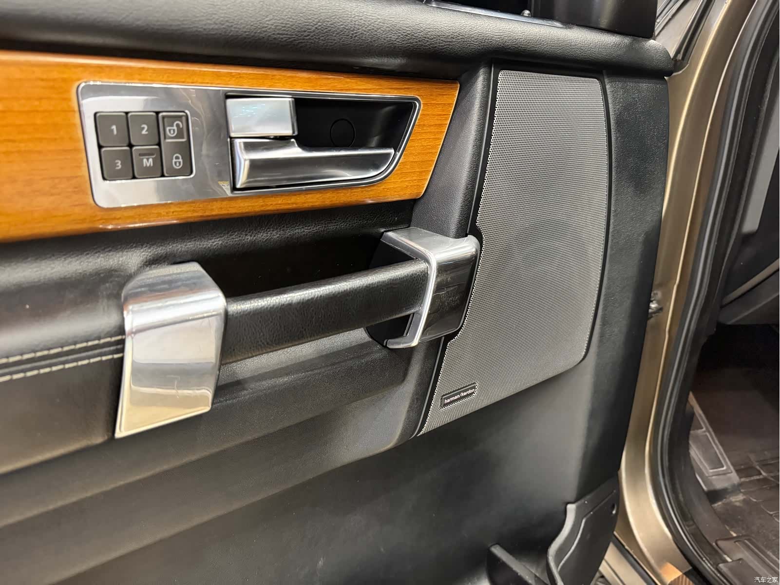 Land Rover Discovery, 2012 10
