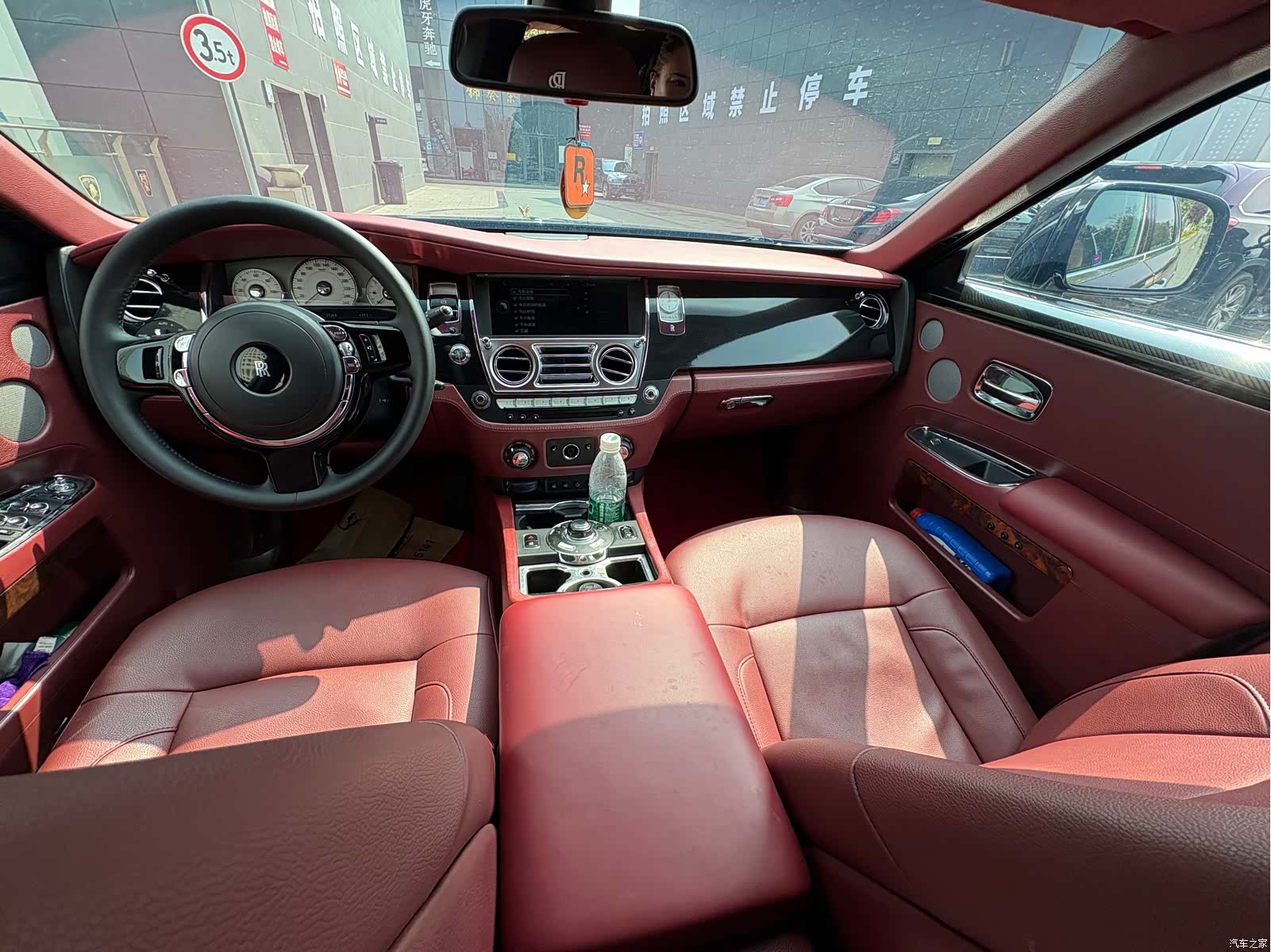 Rolls-Royce Ghost, 2010 6