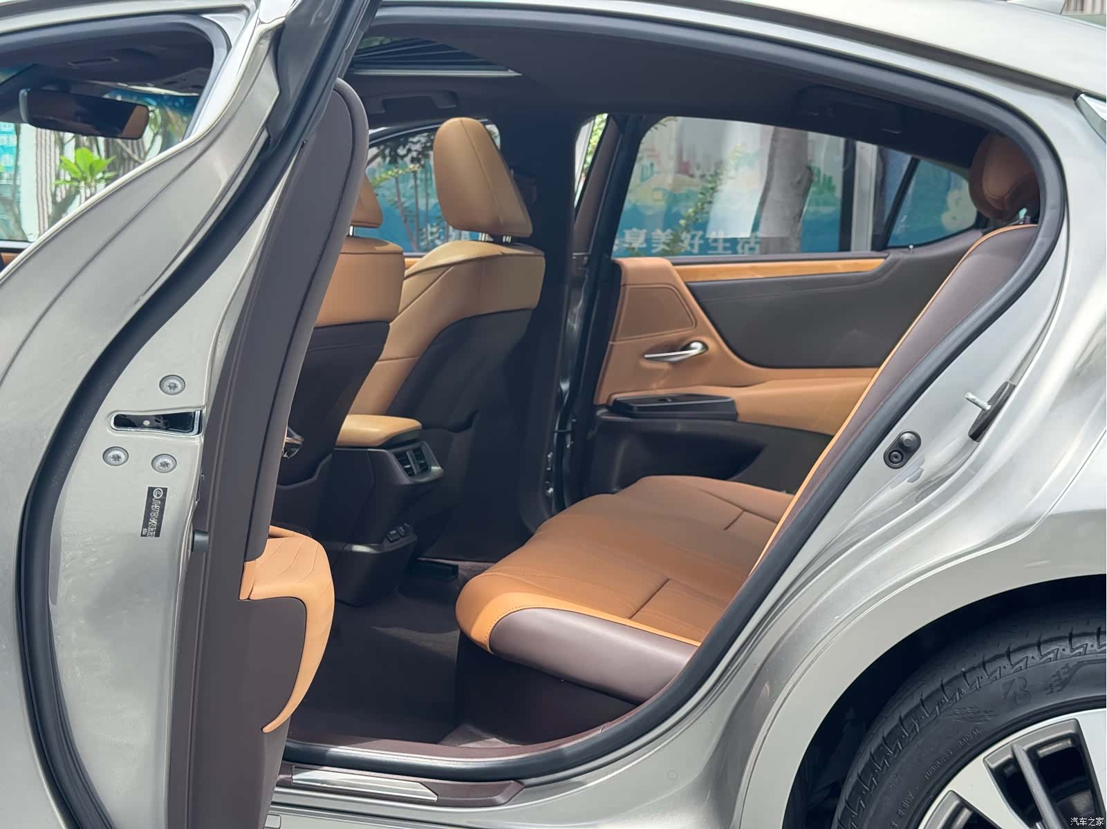 Lexus ES, 2021 8