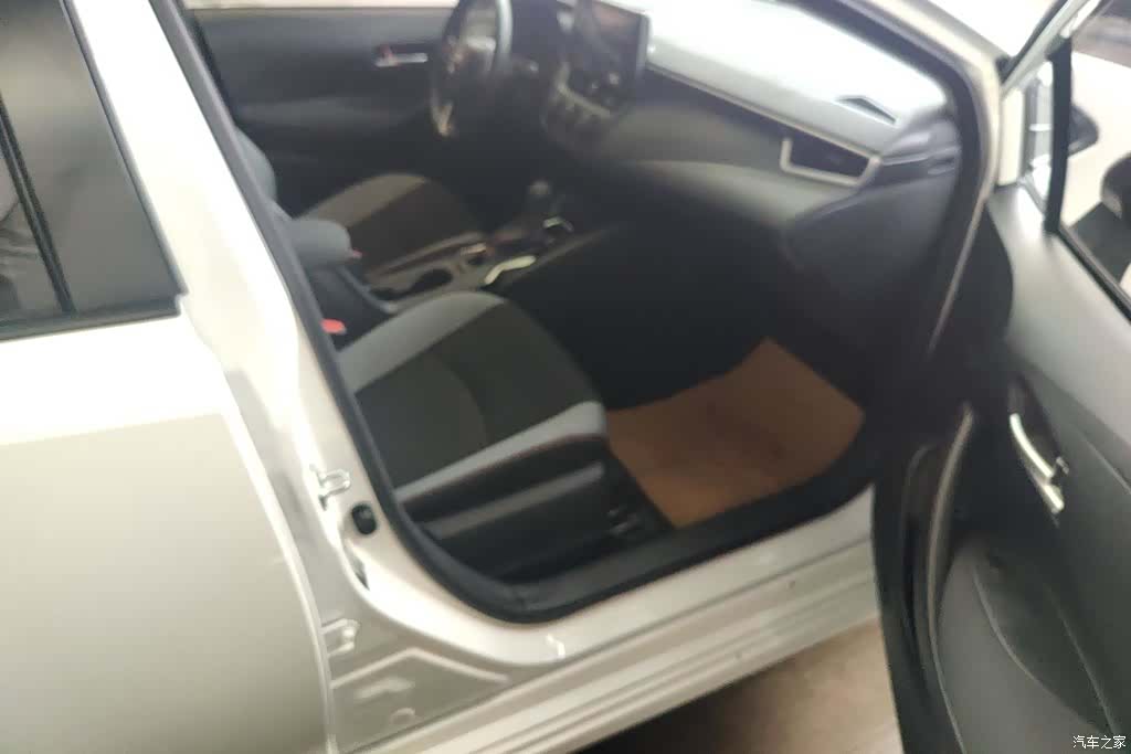 Toyota Corolla, 2025 8