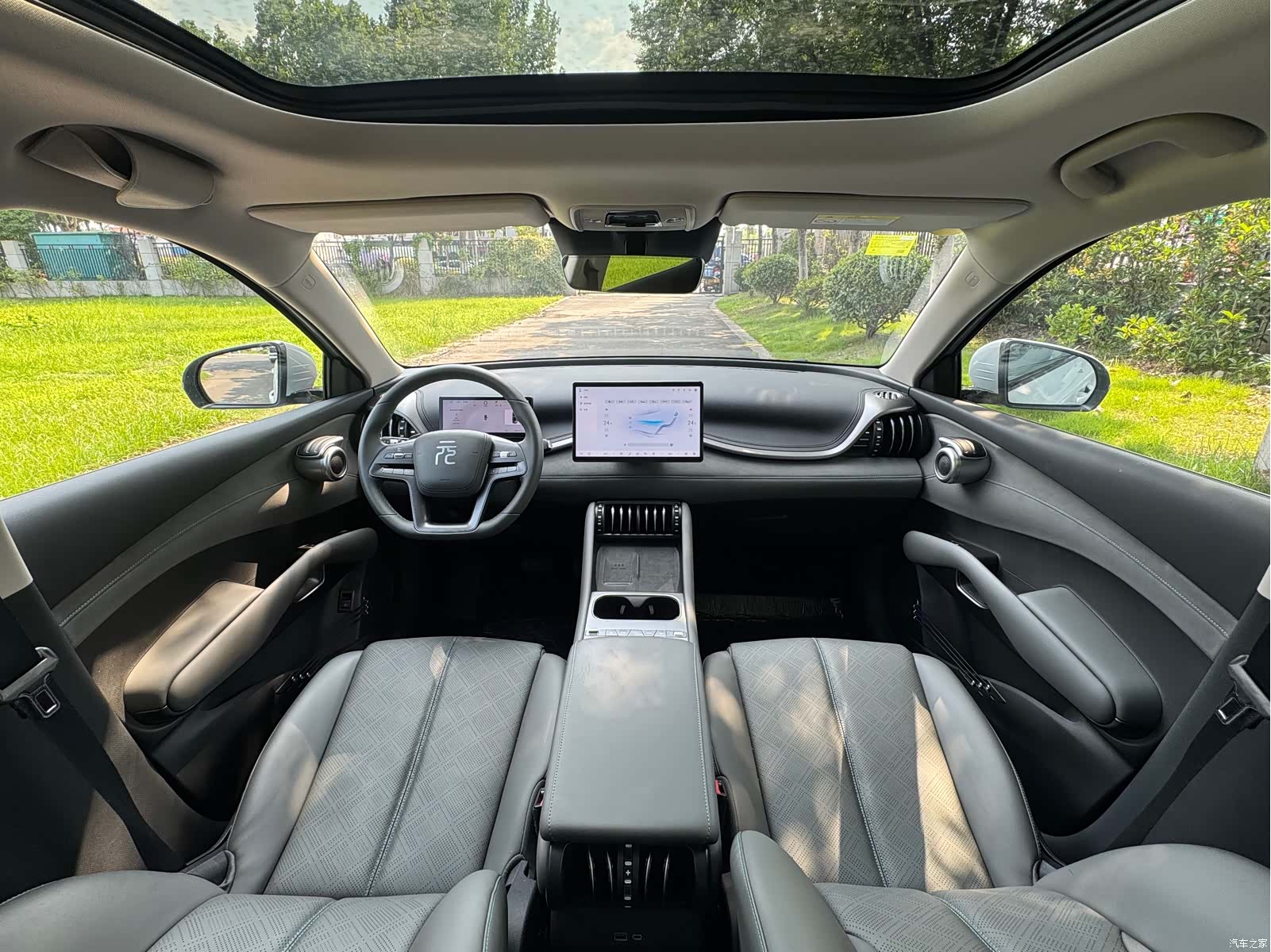 BYD Yuan, 2025 10