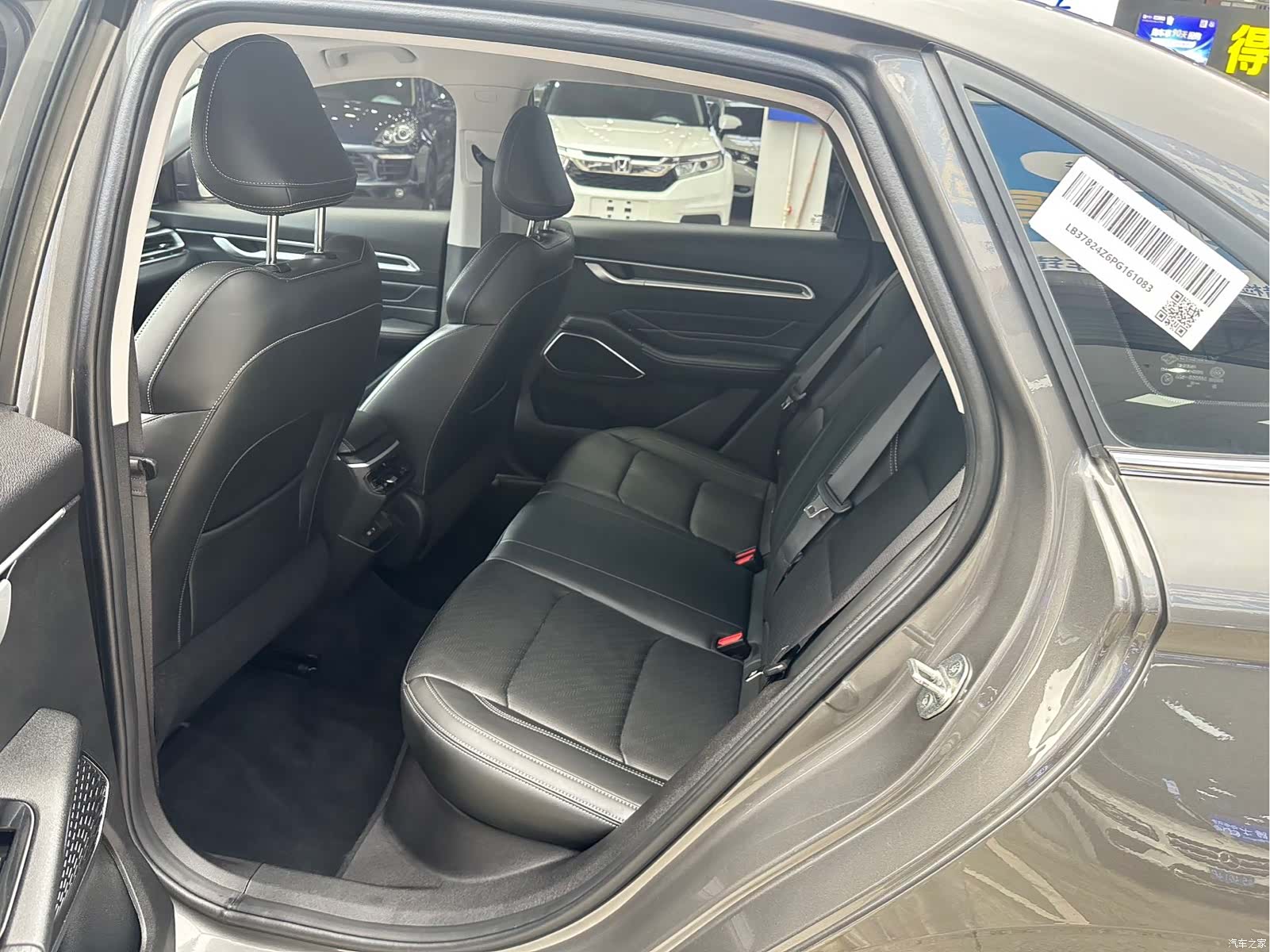 Geely Emgrand, 2024 все фото