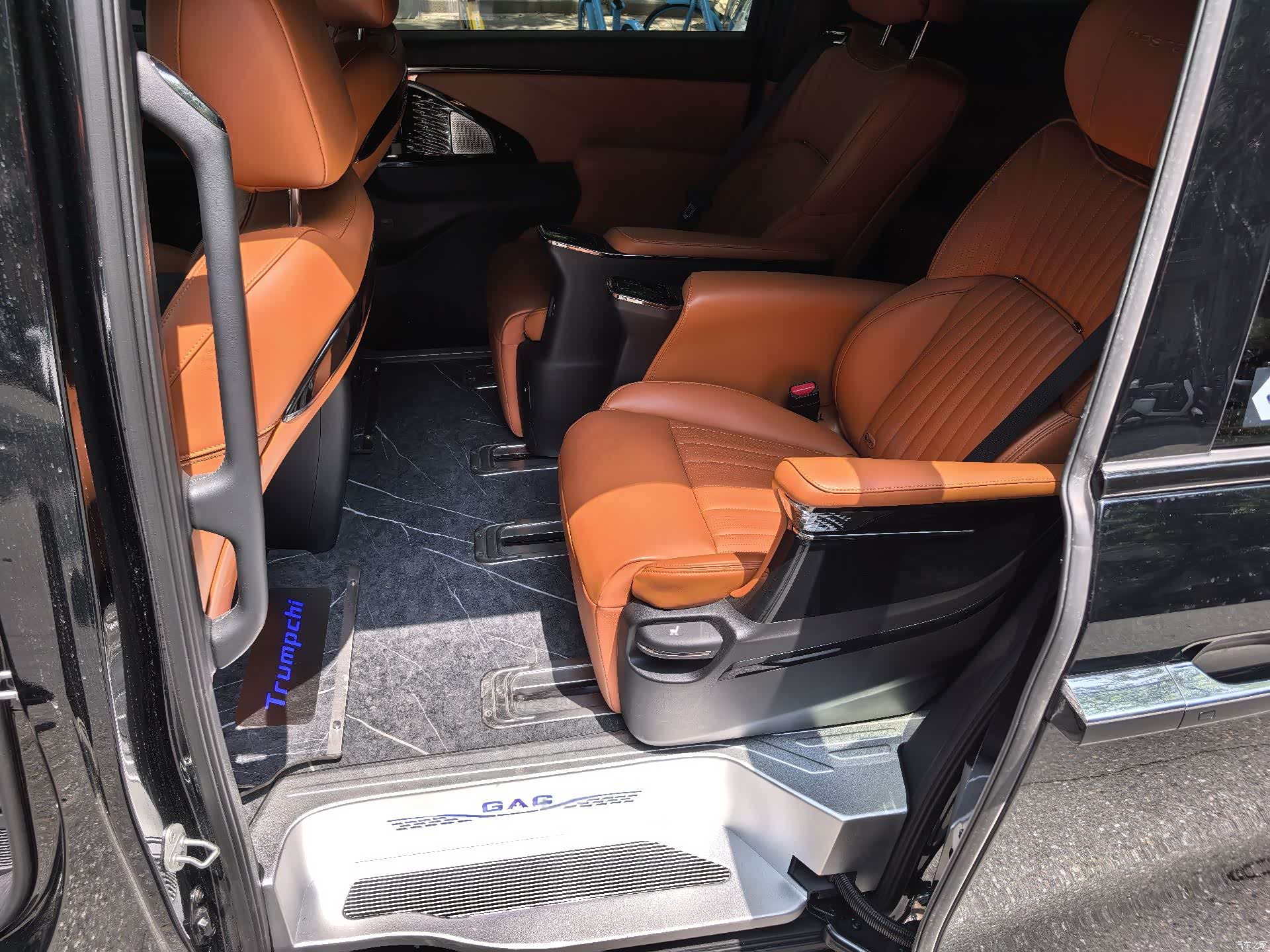 Trumpchi E9, 2024 3