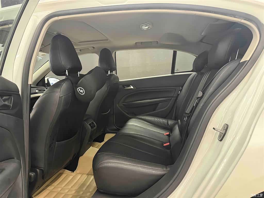 Peugeot 408, 2016 7
