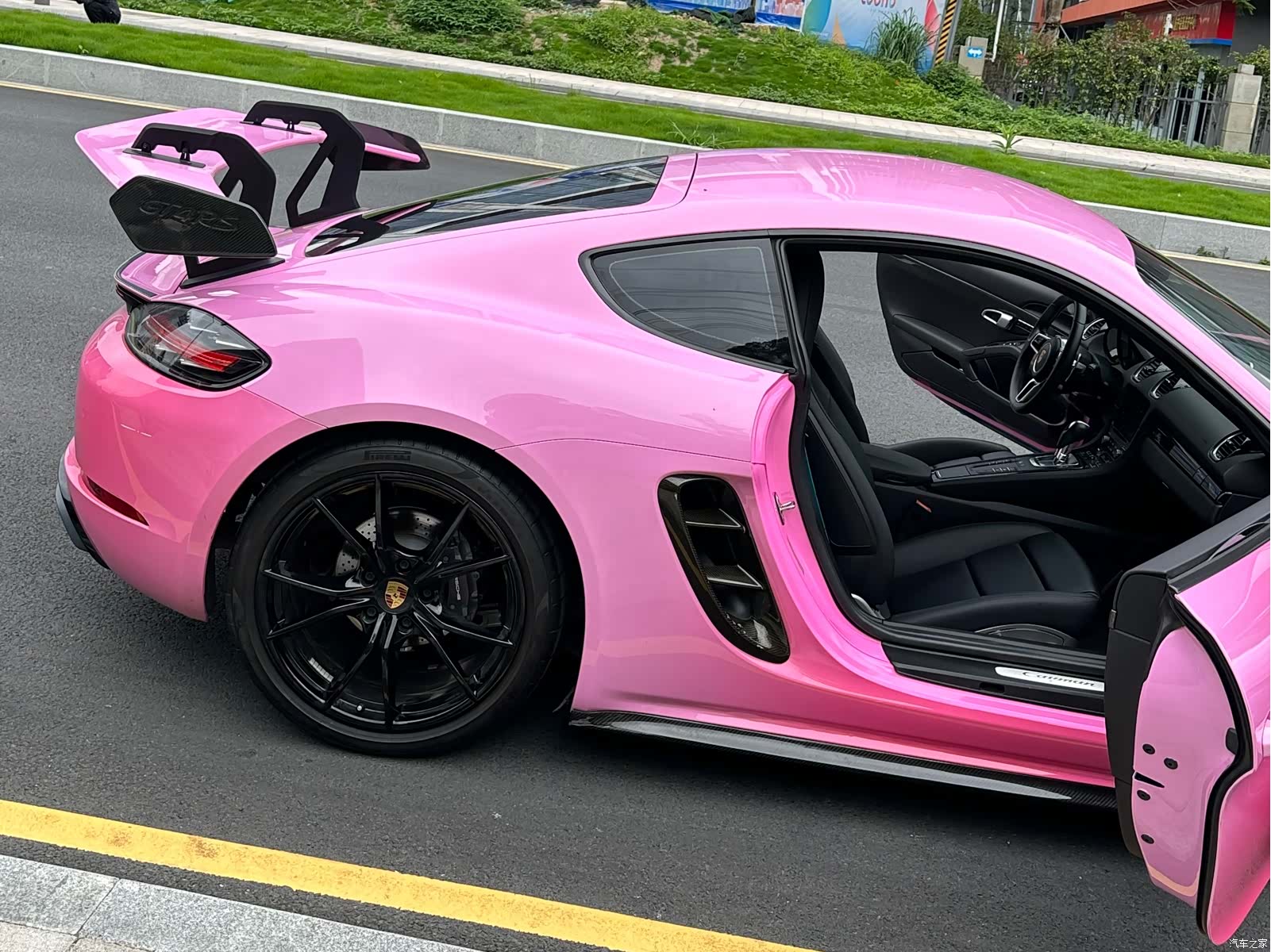 Porsche Cayman, 2019 9