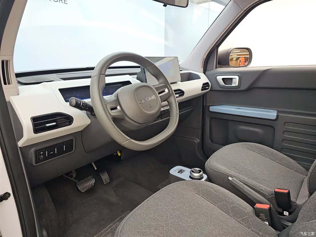 Geely Panda, 2025 6