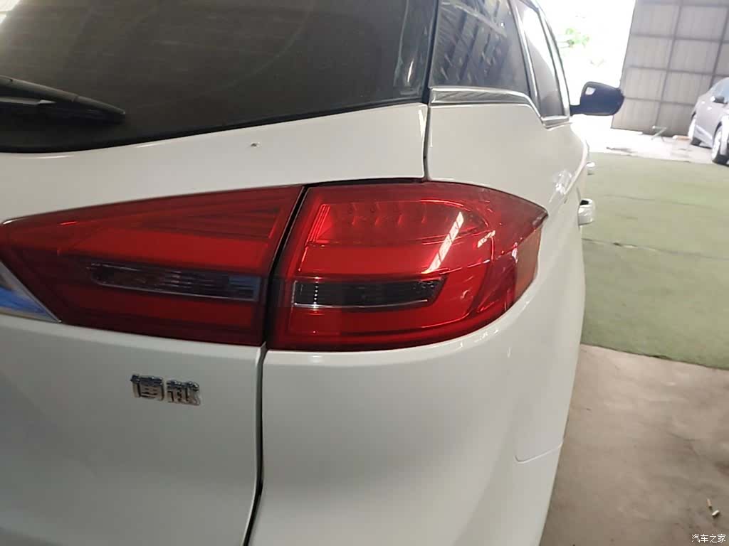 Geely Boyue, 2017 8