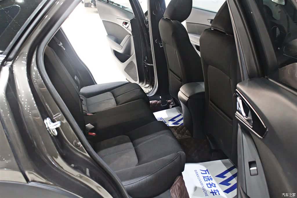 Mazda CX-4, 2020 11