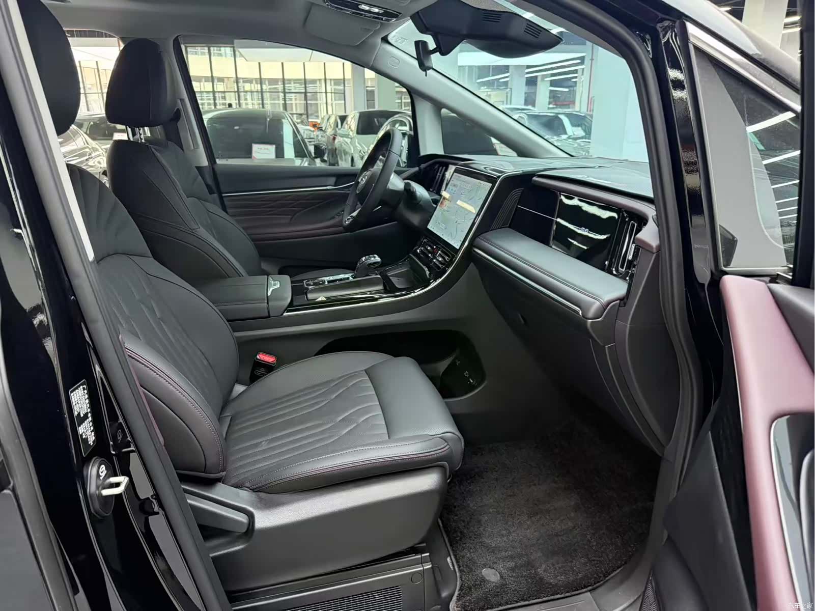 Trumpchi M8, 2026 17