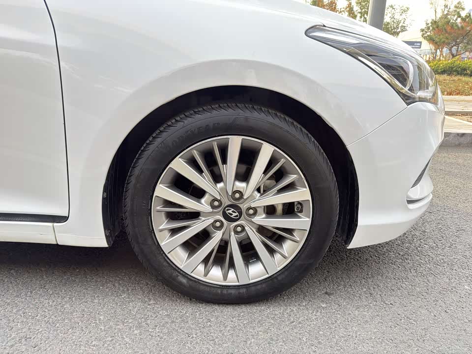 Hyundai Name picture