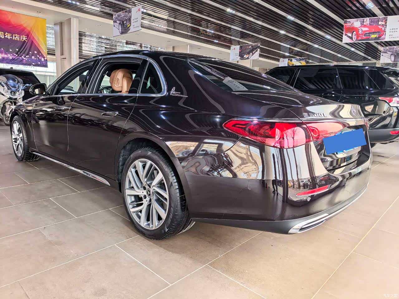 Mercedes-Benz E-Class, 2024 2