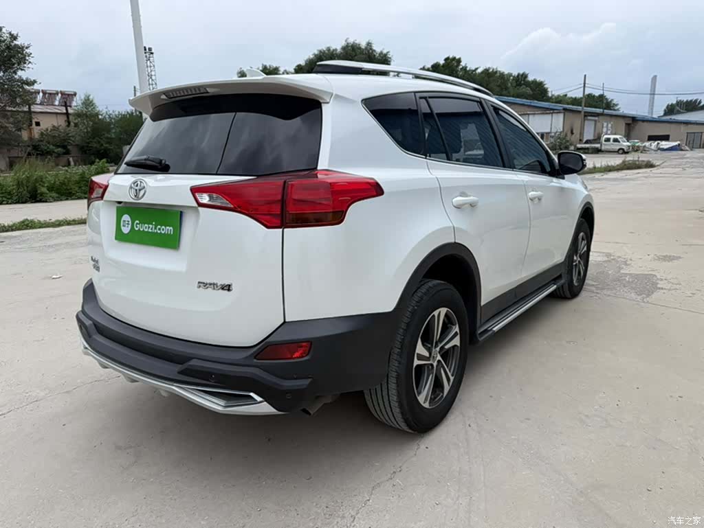 Toyota RAV4, 2016 10