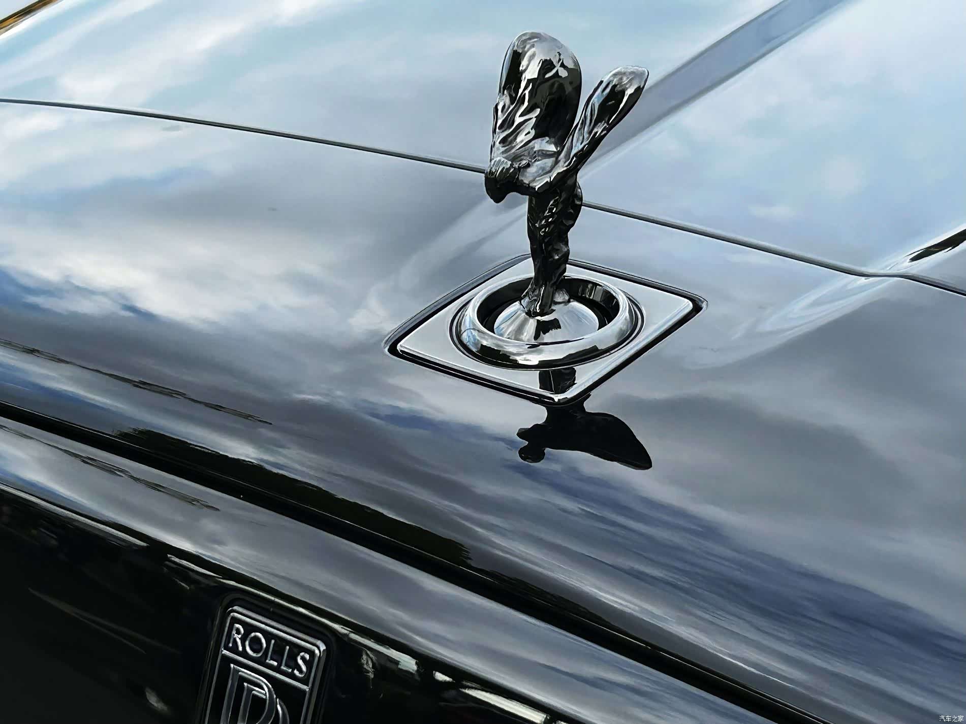 Rolls-Royce Cullinan, 2022 4