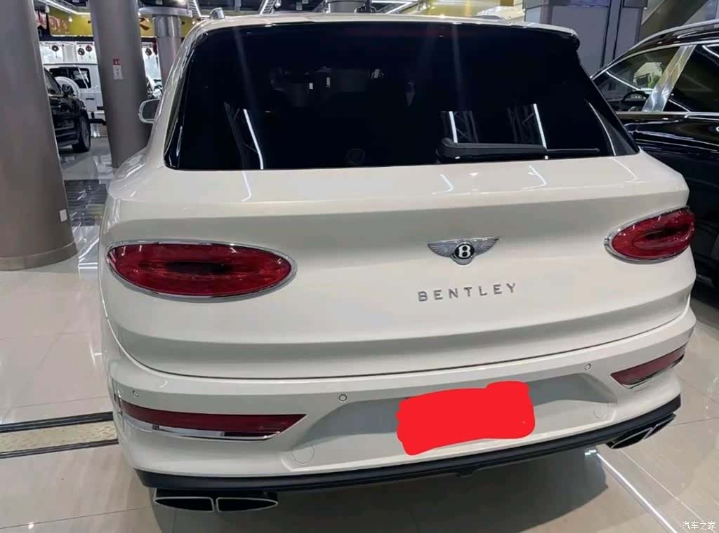 Bentley Bentayga, 2022 3