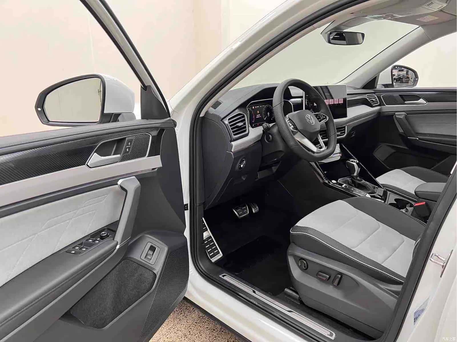 Volkswagen Tayron, 2025 6