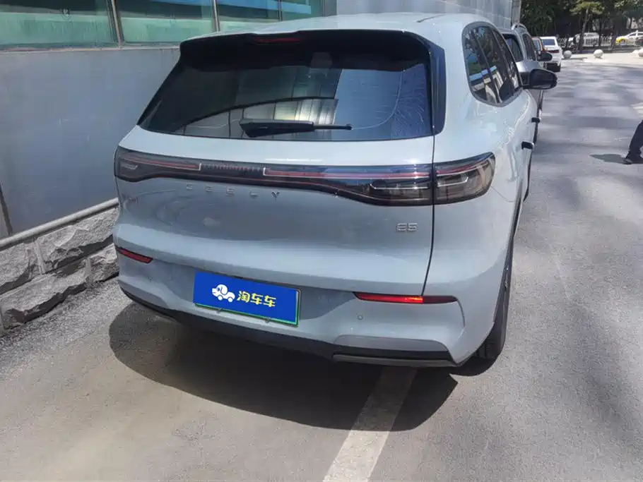 Geely Galaxy Galaxy E5