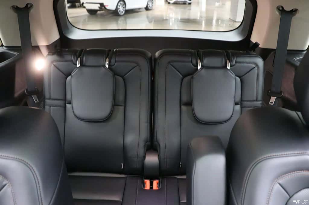 Lincoln Aviator, 2023 22