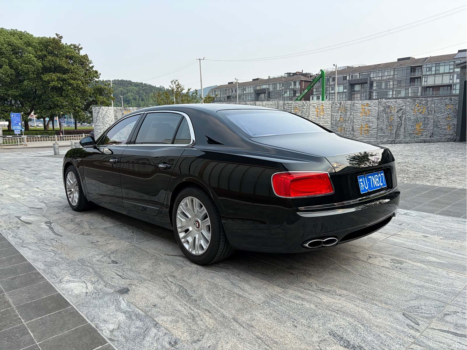 Bentley Flying Spur, 2017 8