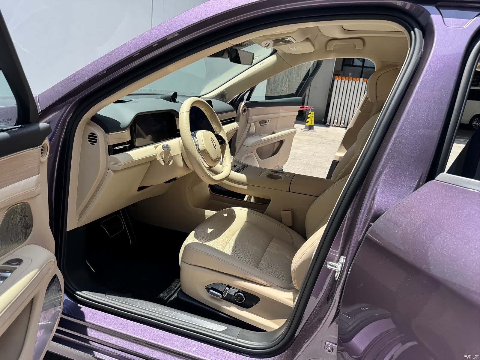 AITO M5, 2025 7