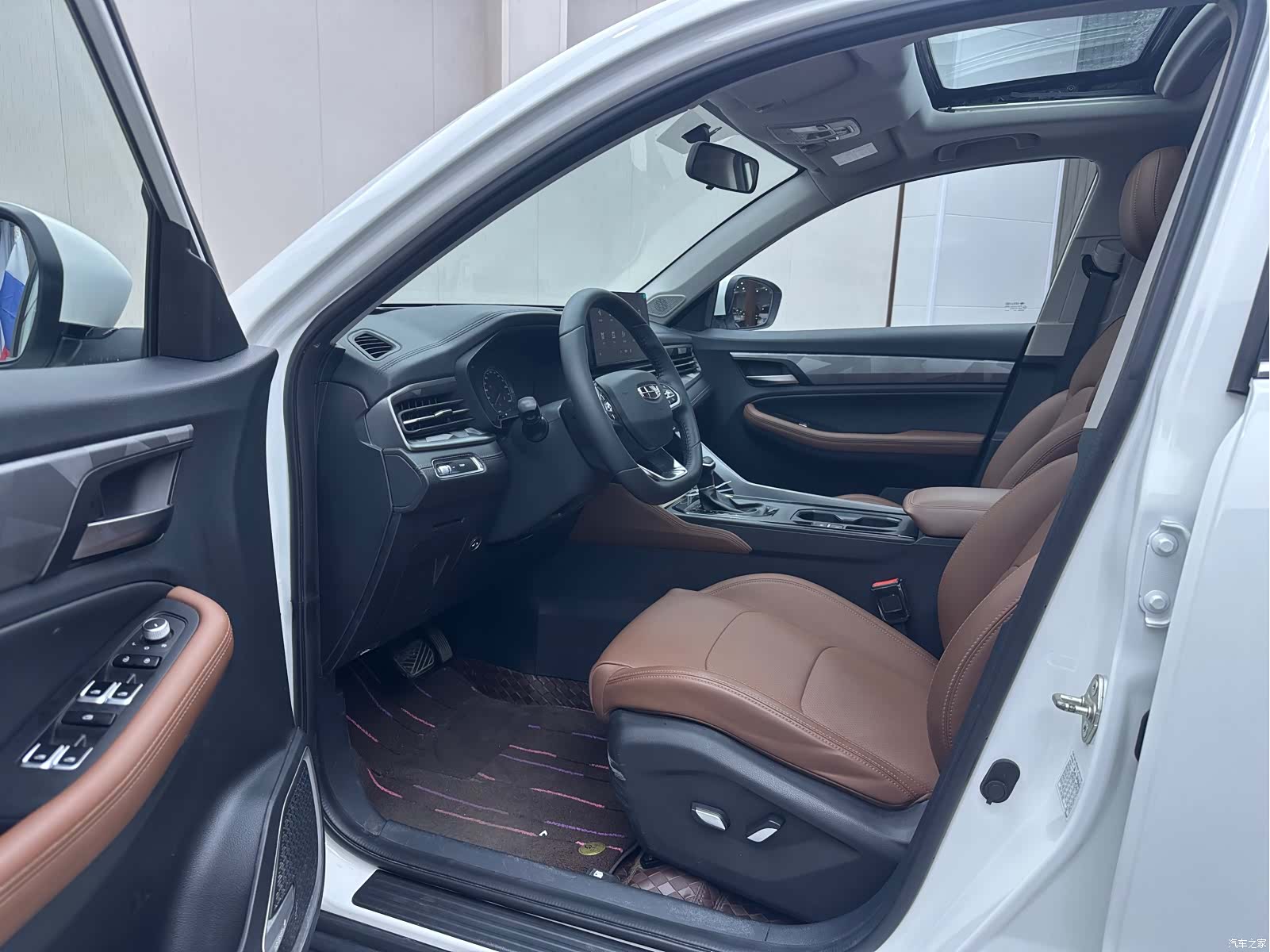 Geely X6, 2023 7
