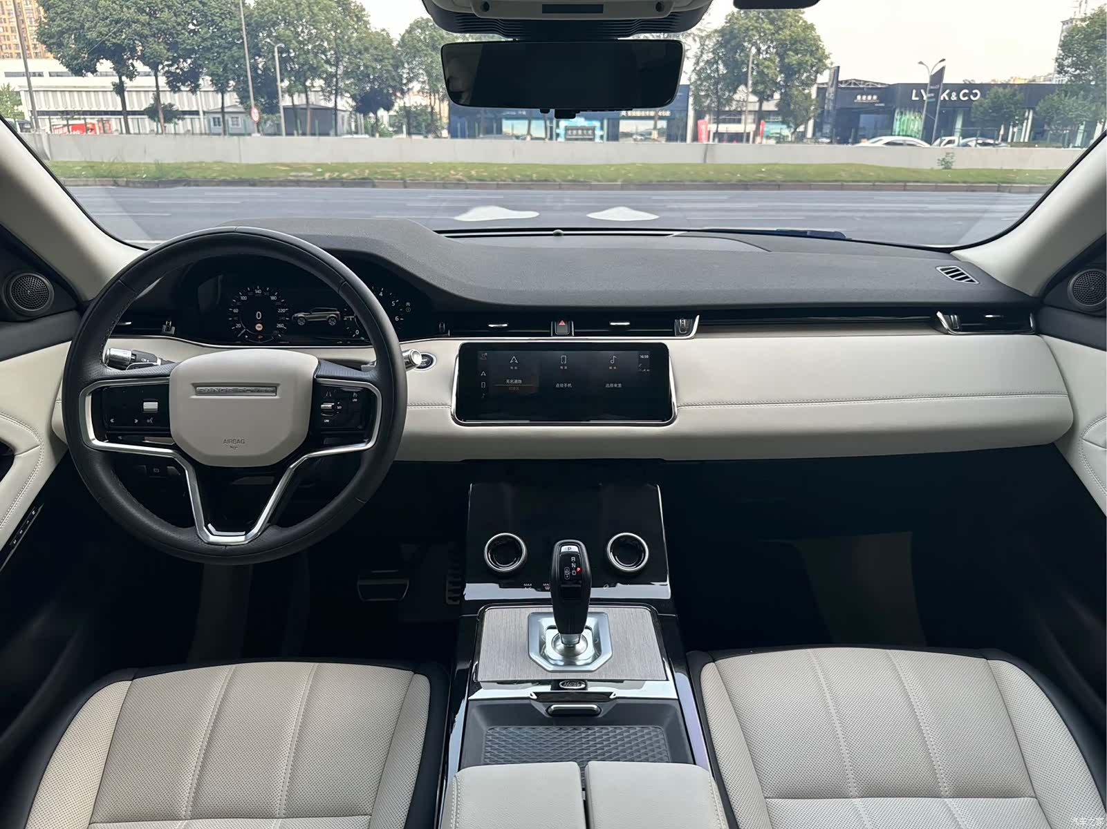 Land Rover Range Rover, 2023 13