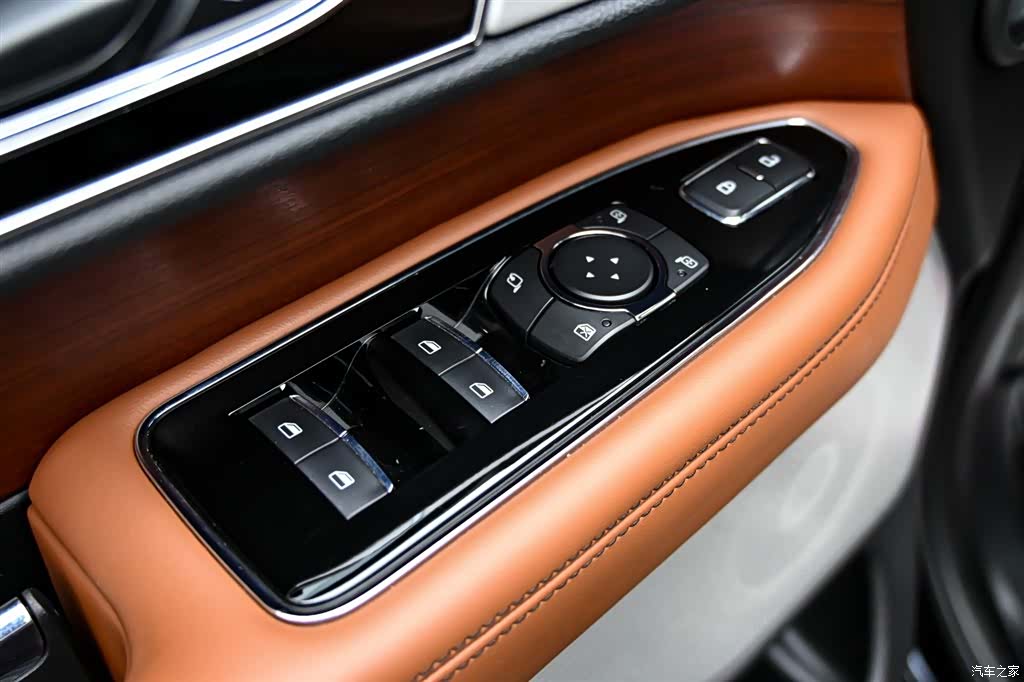 Lincoln Navigator, 2020 23