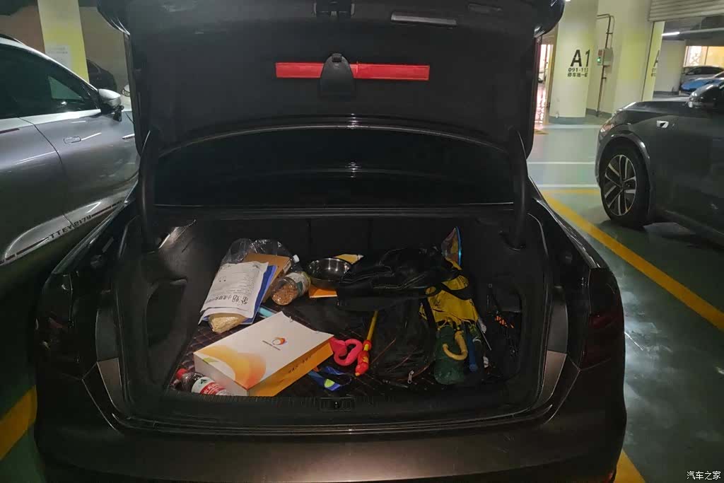 Audi A4L, 2018 4