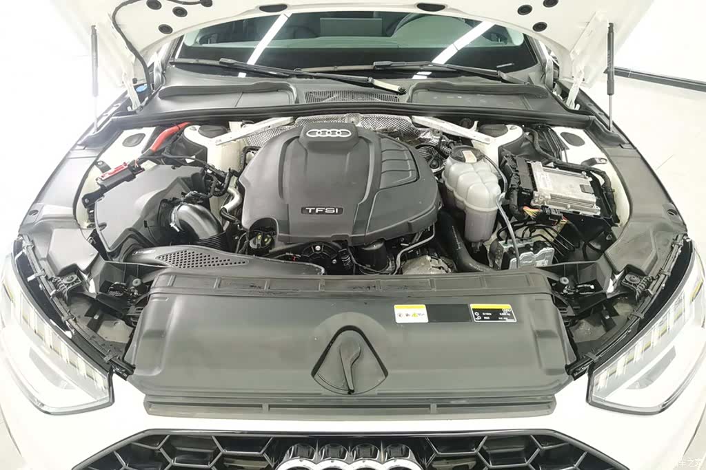 Audi A4L, 2023 10
