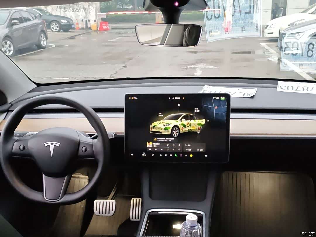 Tesla Model Y, 2022 10