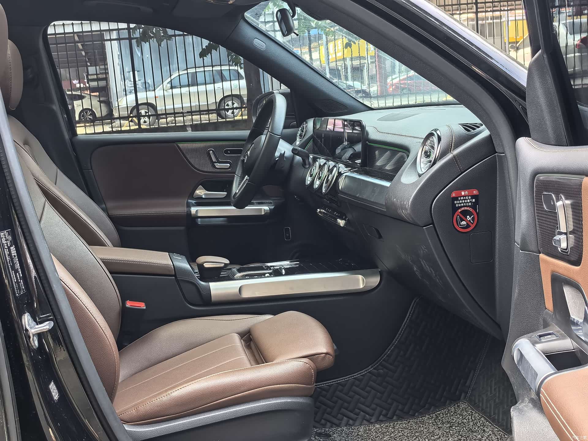 Mercedes-Benz GLB, 2022 14