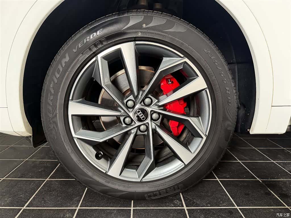 Audi Q5L, 2024 15