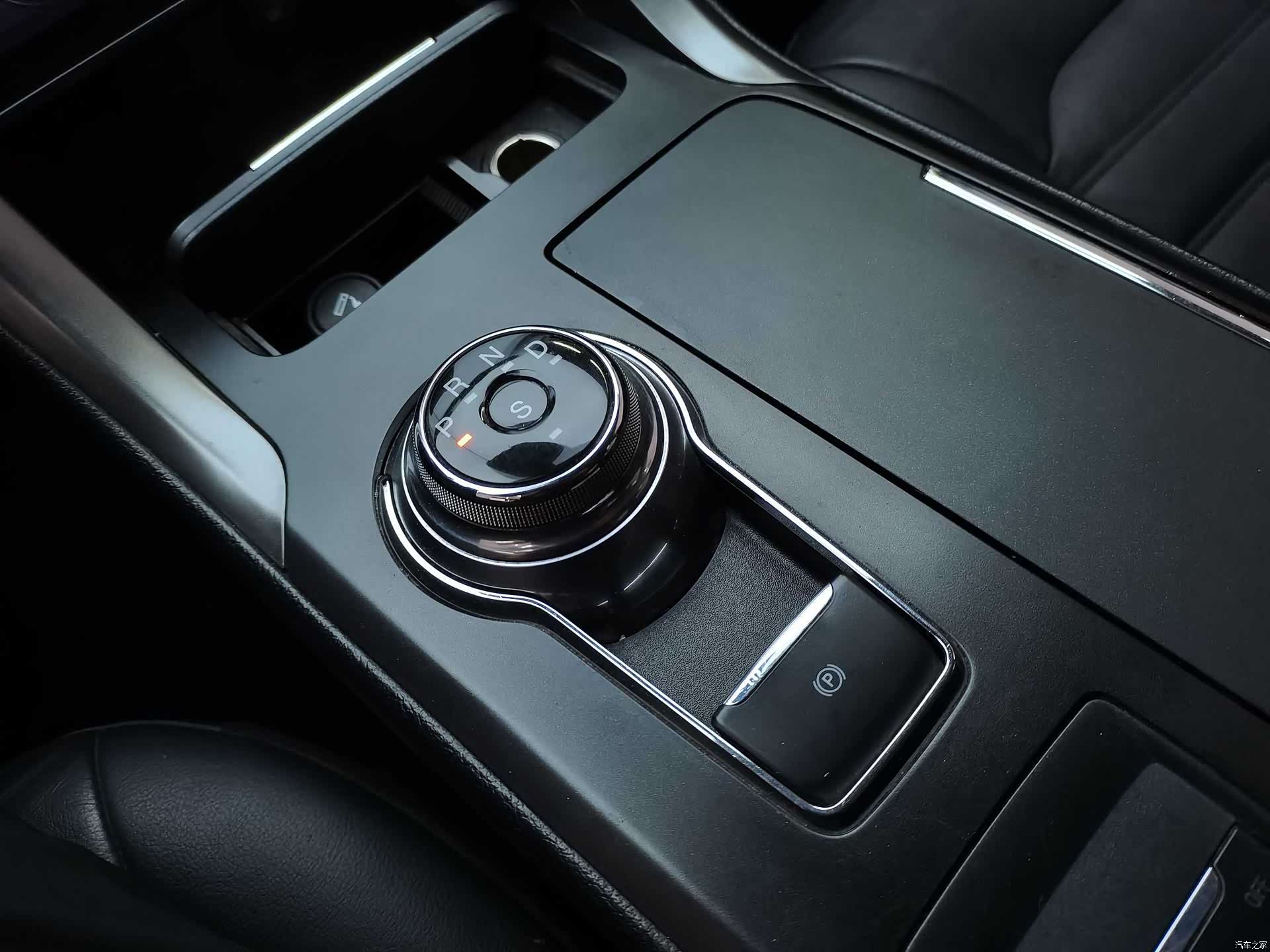Ford Mondeo, 2017 23