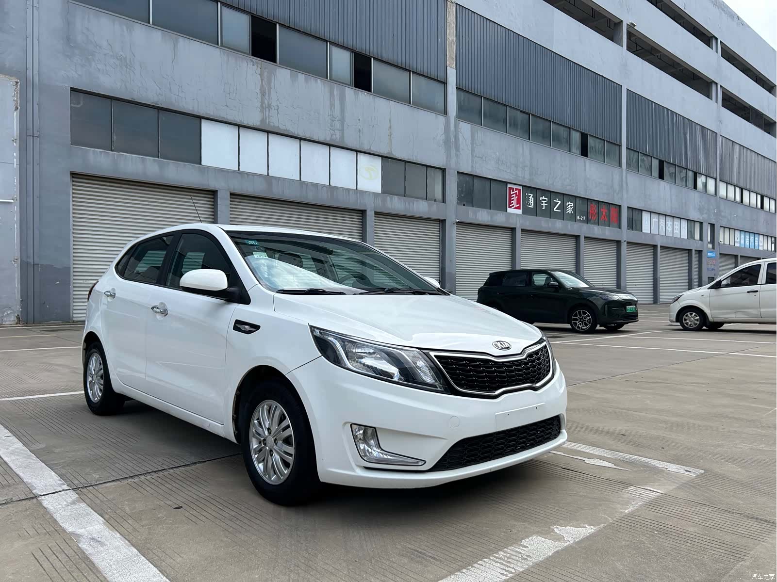 Kia K2, 2015 4