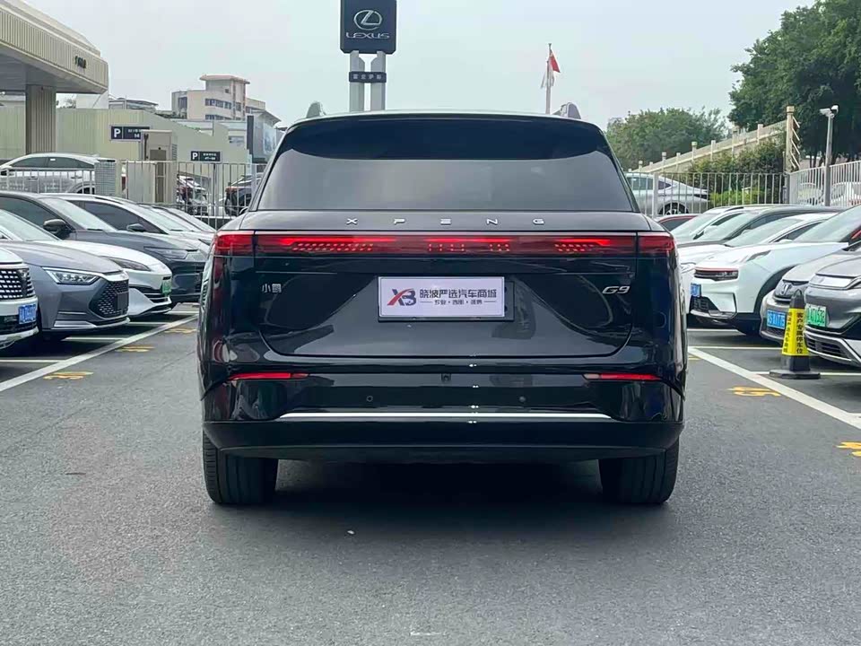 XPENG G9