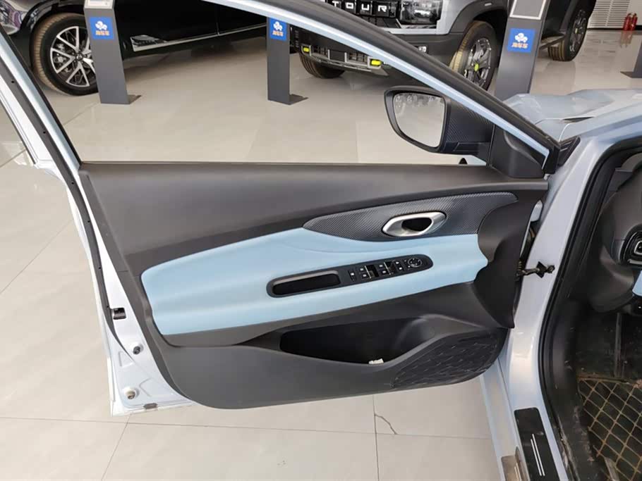 Trumpchi Shadow Leopard