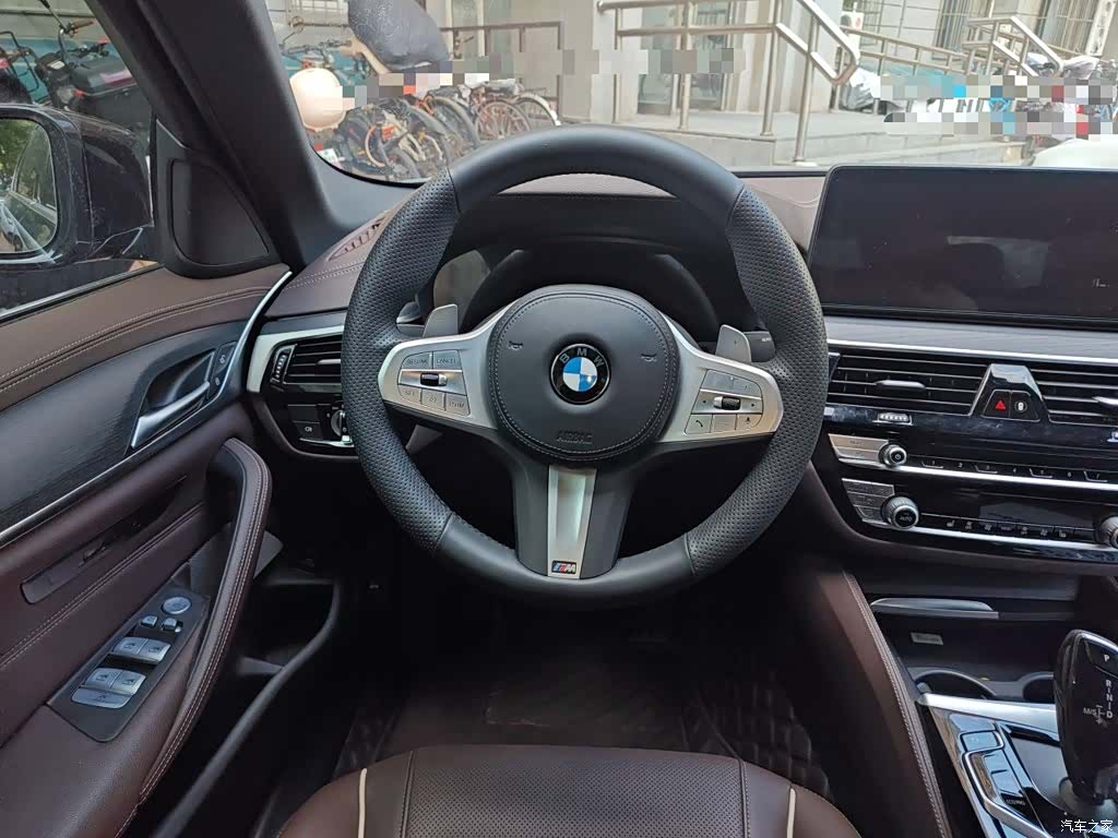 BMW 5 Series, 2022 11