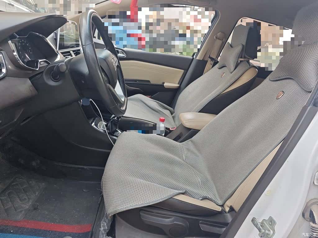 Wuling 310W, 2019 12